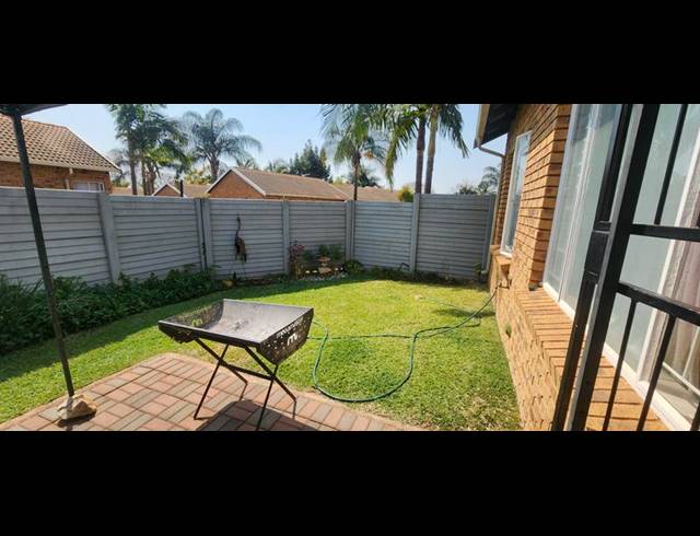 2 BEDROOM TOWNHOUSE FOR SALE IN NINAPARK